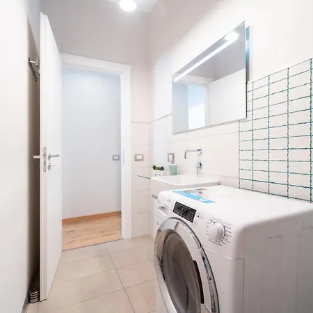 Exclusive 2 Bedroom Center