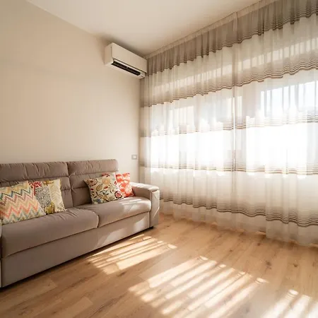 Apartment Exclusive 2 Bedroom Center