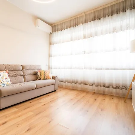 Apartment Exclusive 2 Bedroom Center